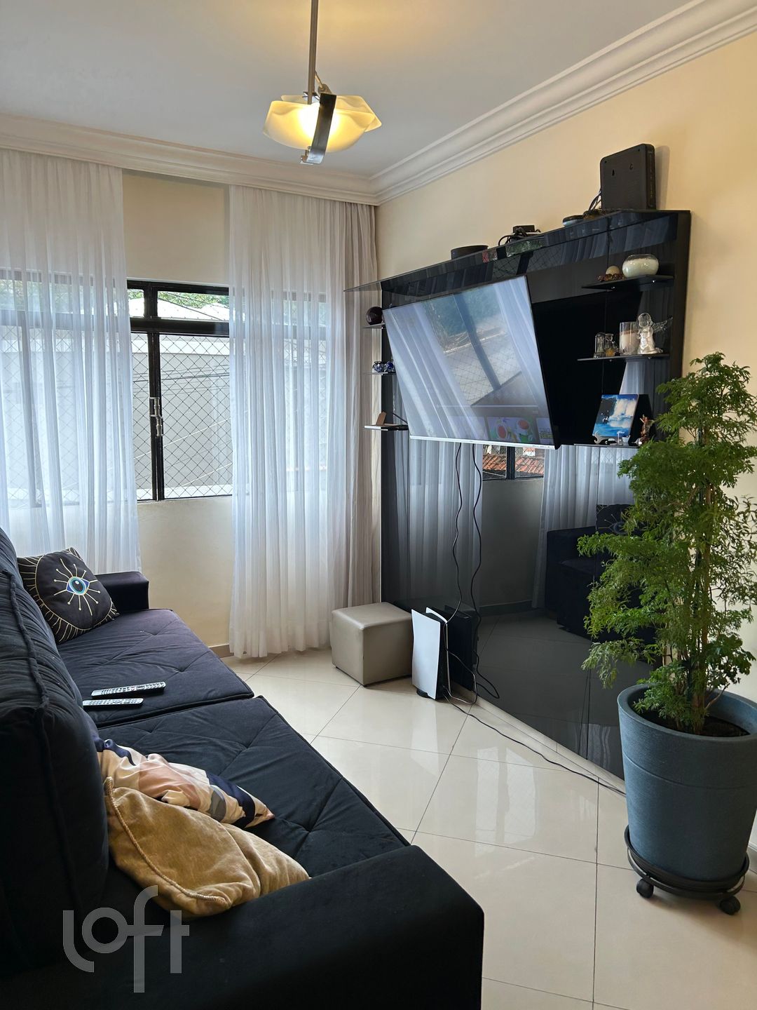 Apartamento à venda com 3 quartos, 77m² - Foto 2