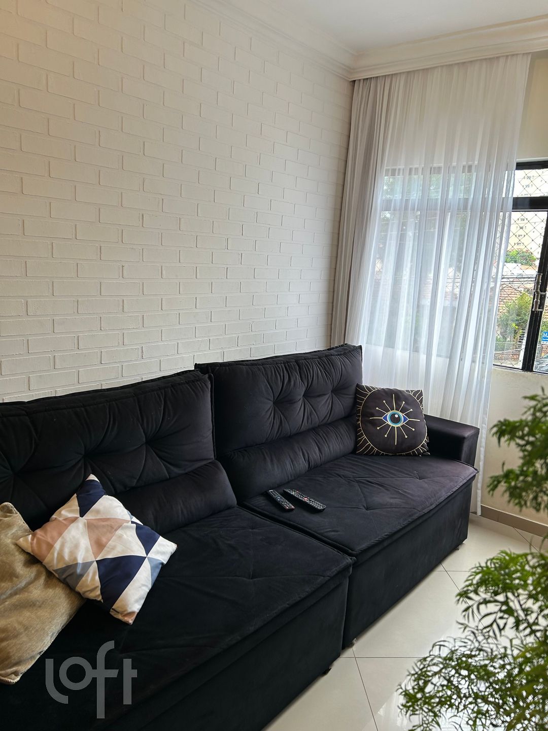 Apartamento à venda com 3 quartos, 77m² - Foto 1