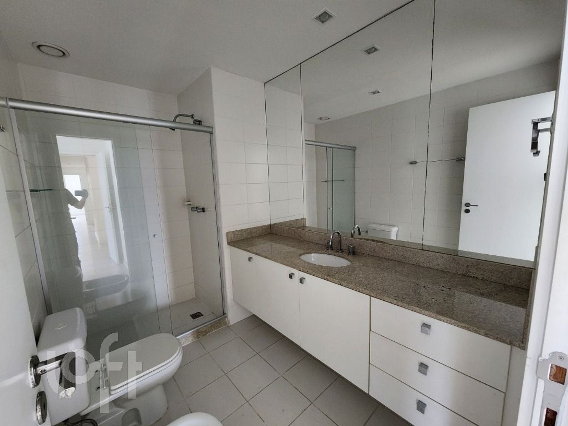 Apartamento à venda com 3 quartos, 275m² - Foto 14