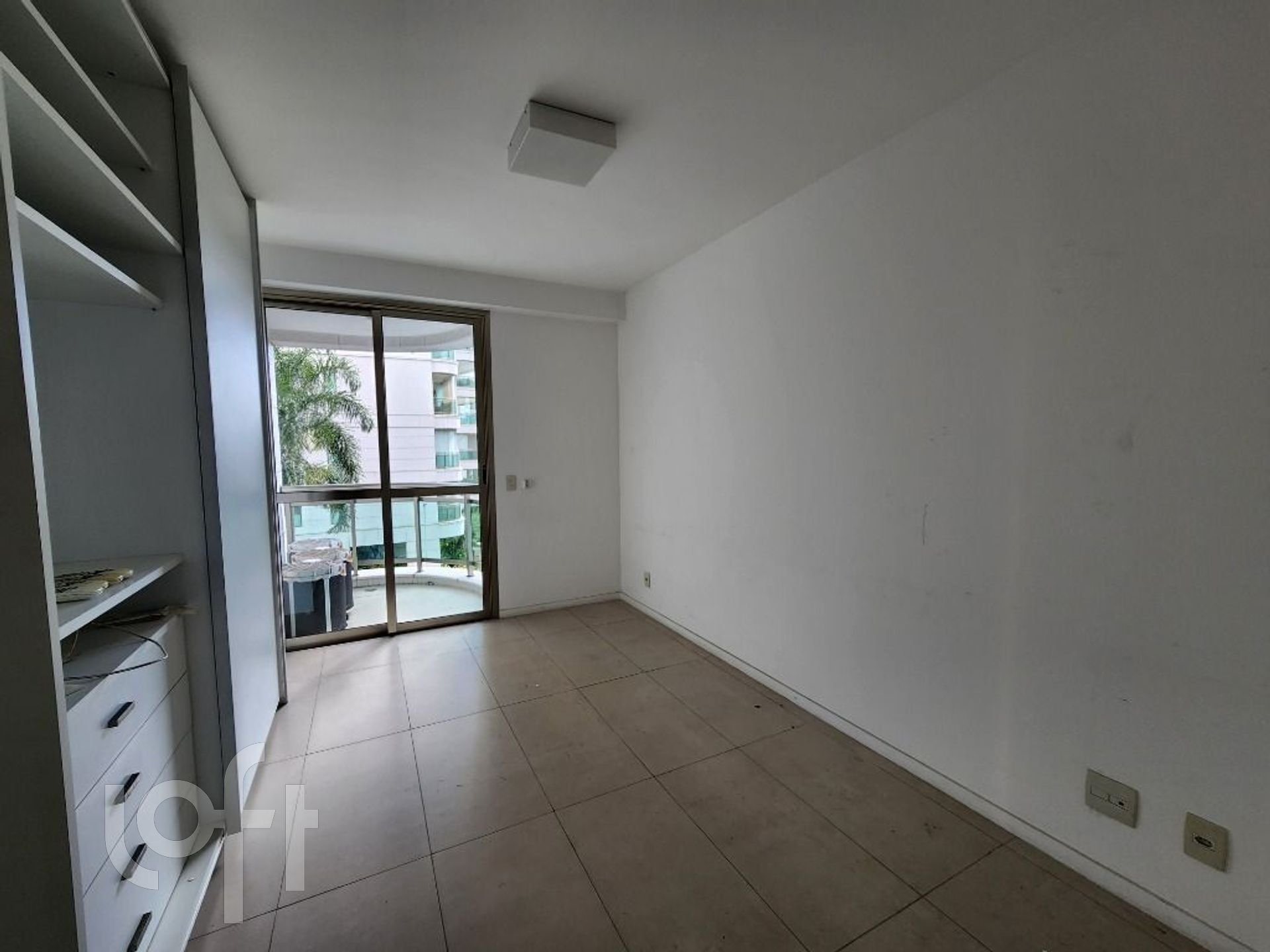 Apartamento à venda com 3 quartos, 275m² - Foto 11