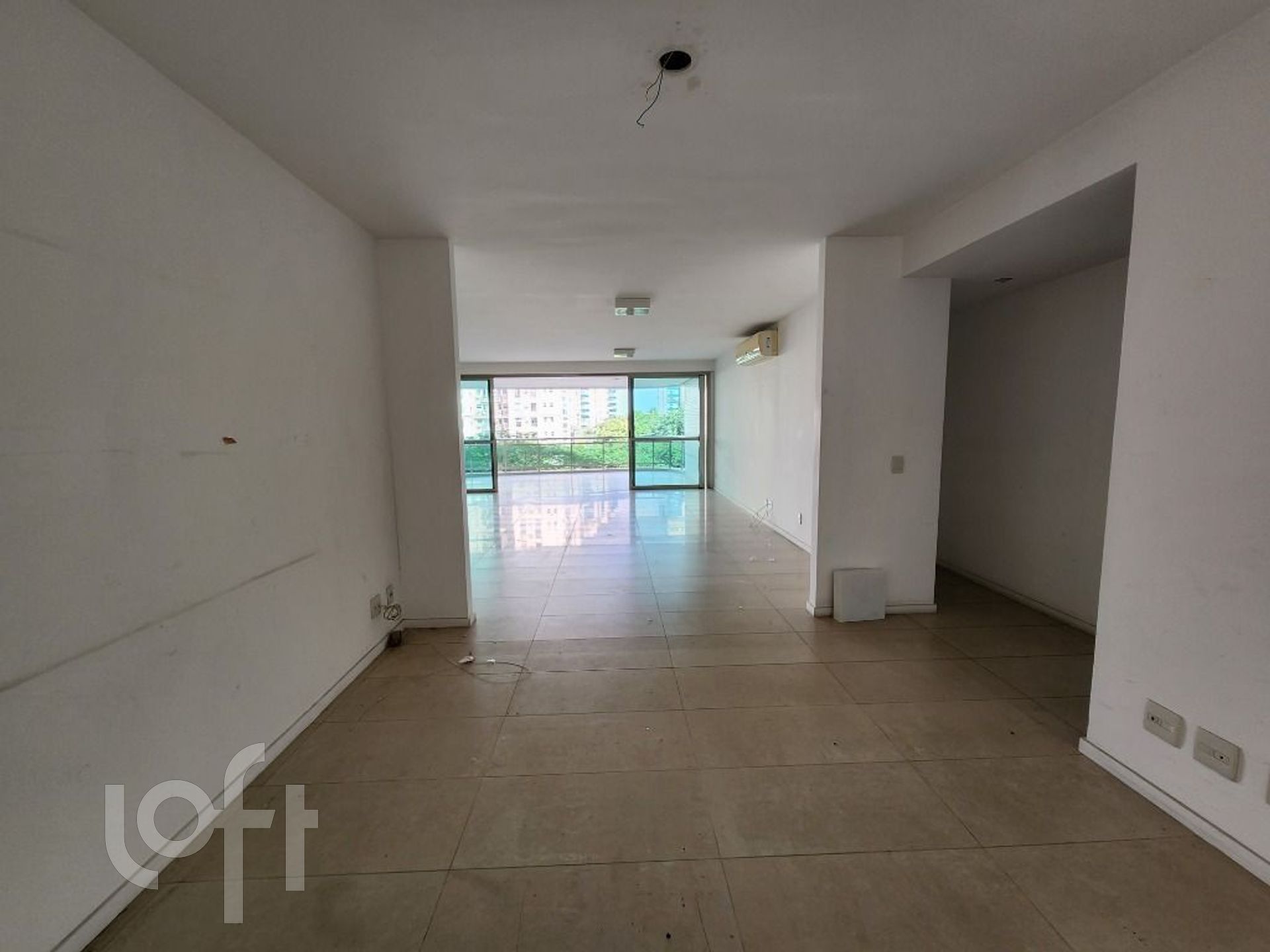 Apartamento à venda com 3 quartos, 275m² - Foto 10