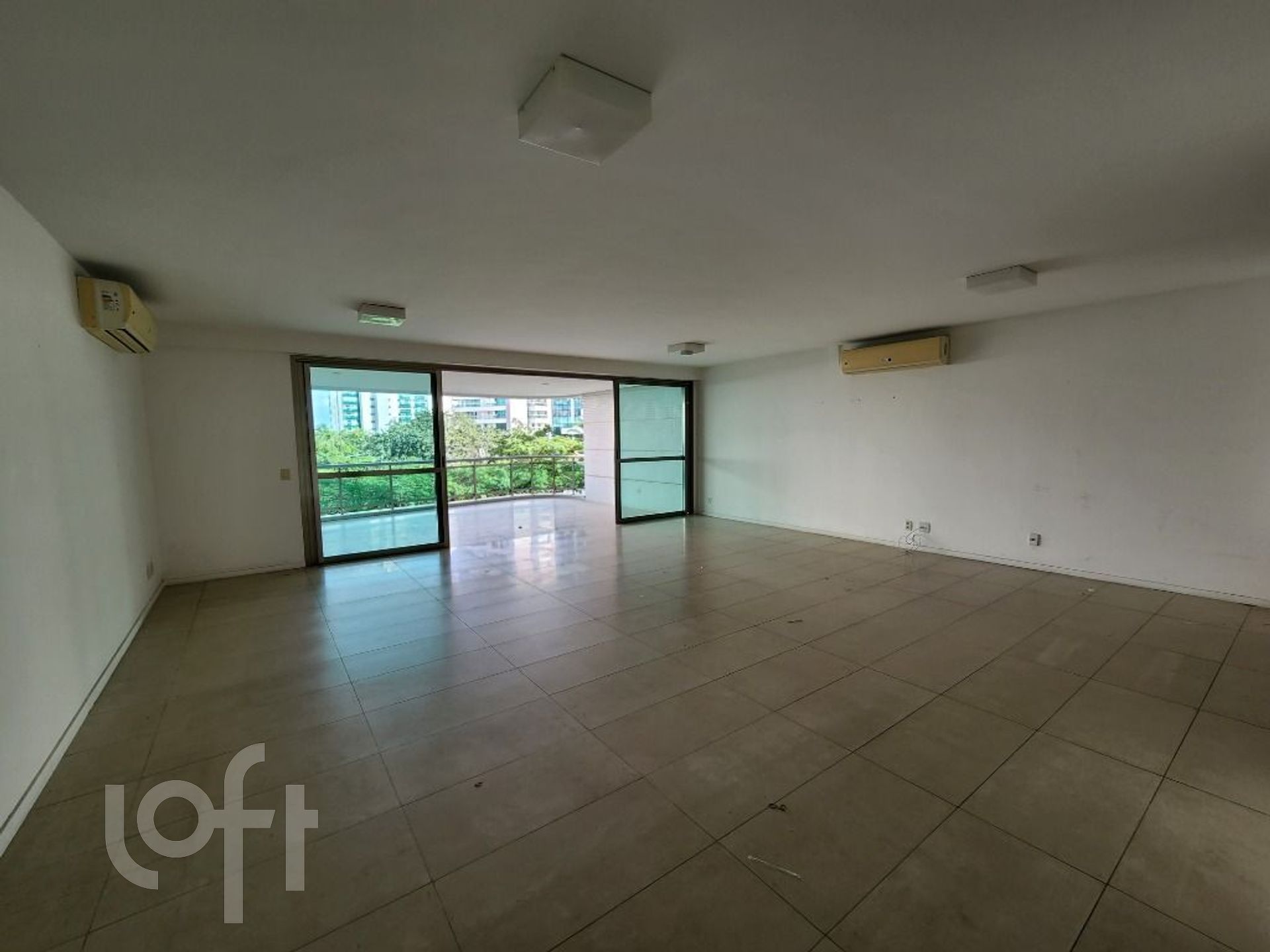 Apartamento à venda com 3 quartos, 275m² - Foto 5