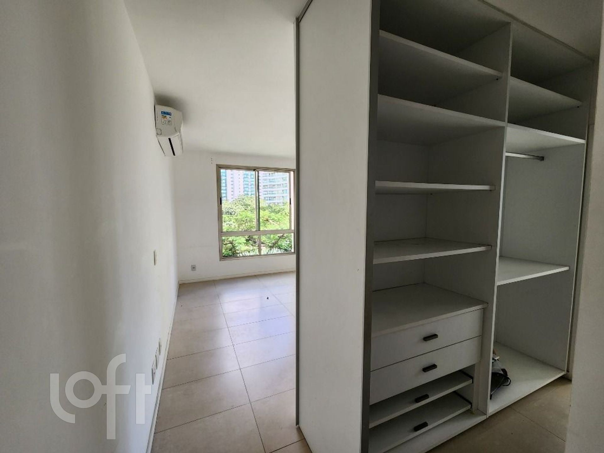 Apartamento à venda com 3 quartos, 275m² - Foto 23