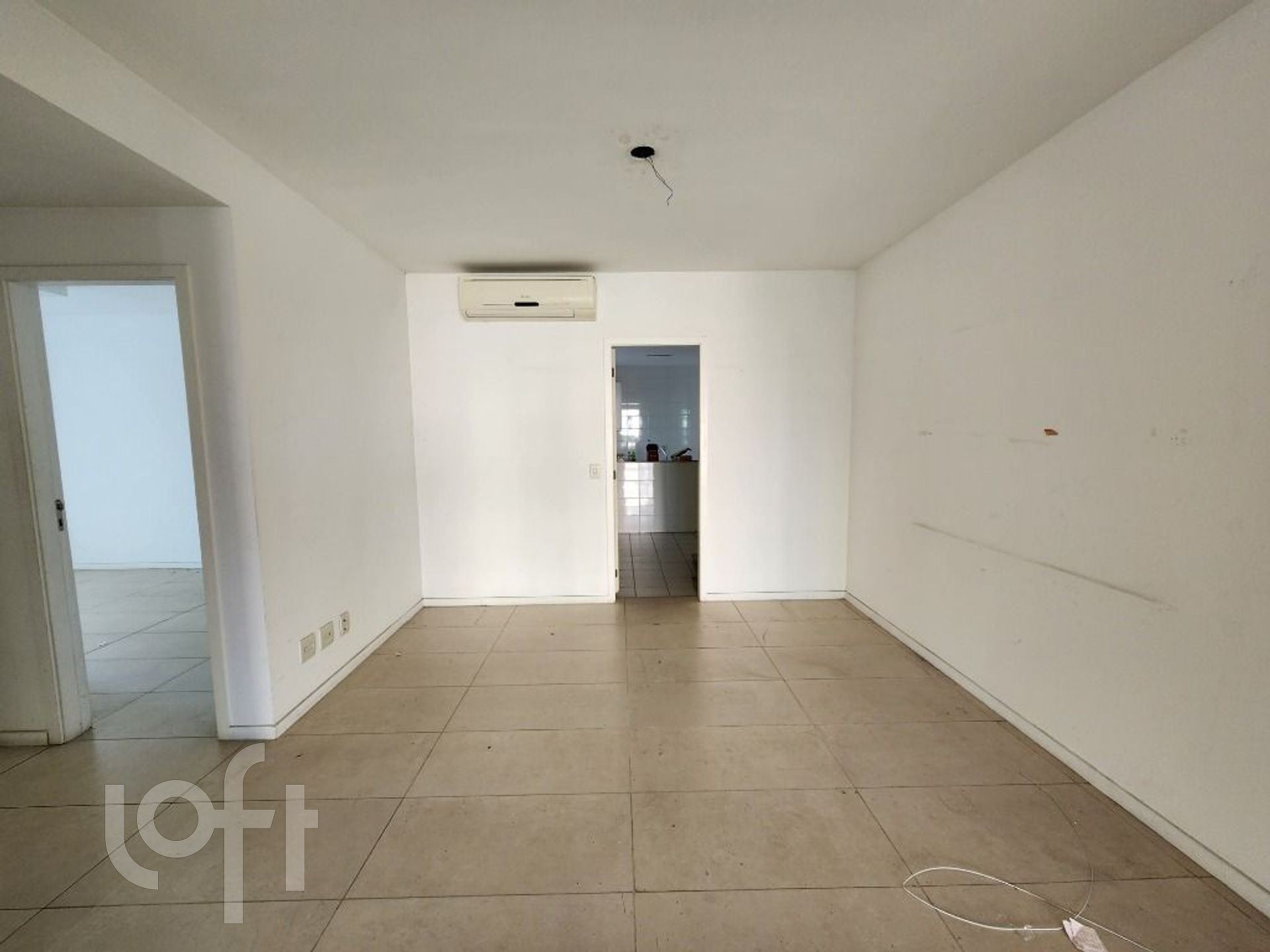 Apartamento à venda com 3 quartos, 275m² - Foto 9