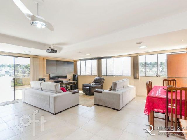 Apartamento com 195m², 3 dormitórios, 1 suíte, 2 vagas, Chácara das Pedras em Porto Alegre