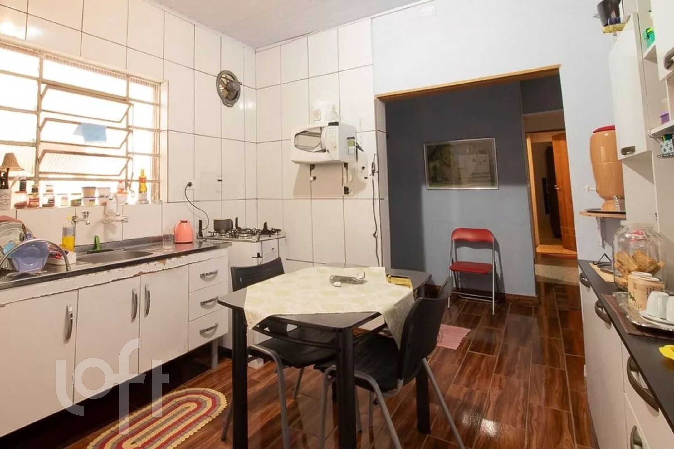 Casa à venda com 2 quartos, 140m² - Foto 2