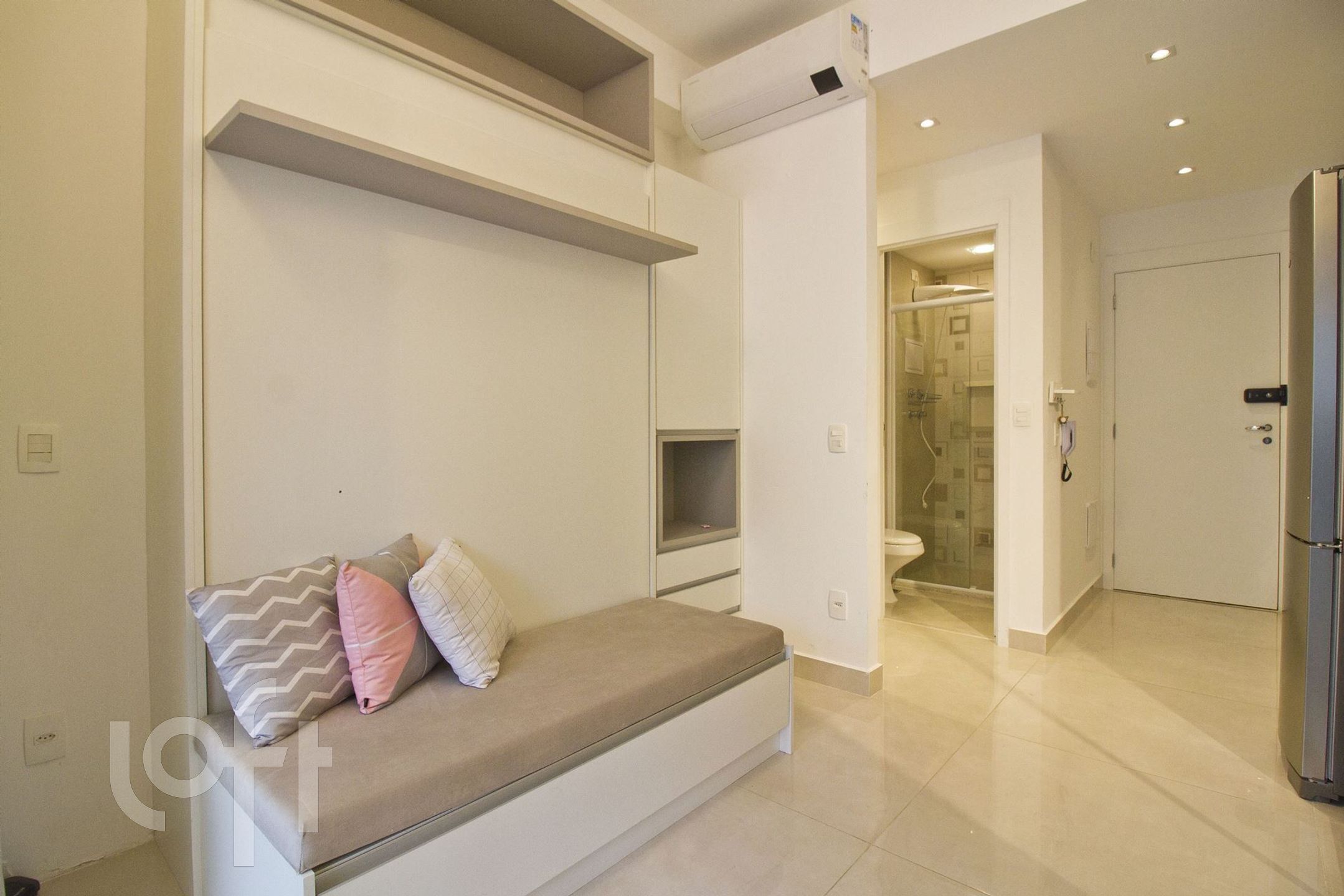 Apartamento à venda com 1 quarto, 26m² - Foto 3