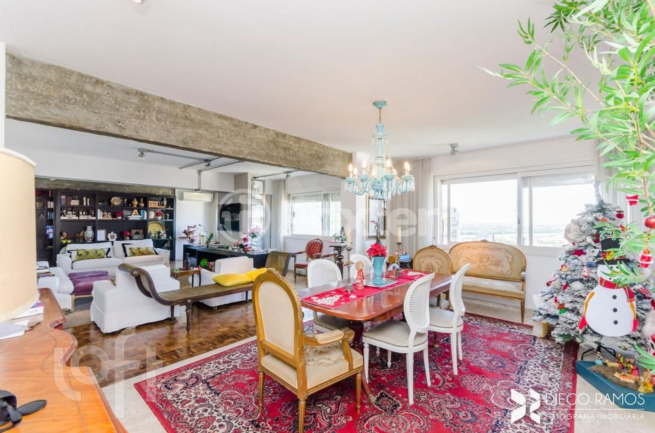 Apartamento com 248m², 3 dormitórios, 1 suíte, 2 vagas, Rio Branco em Porto Alegre