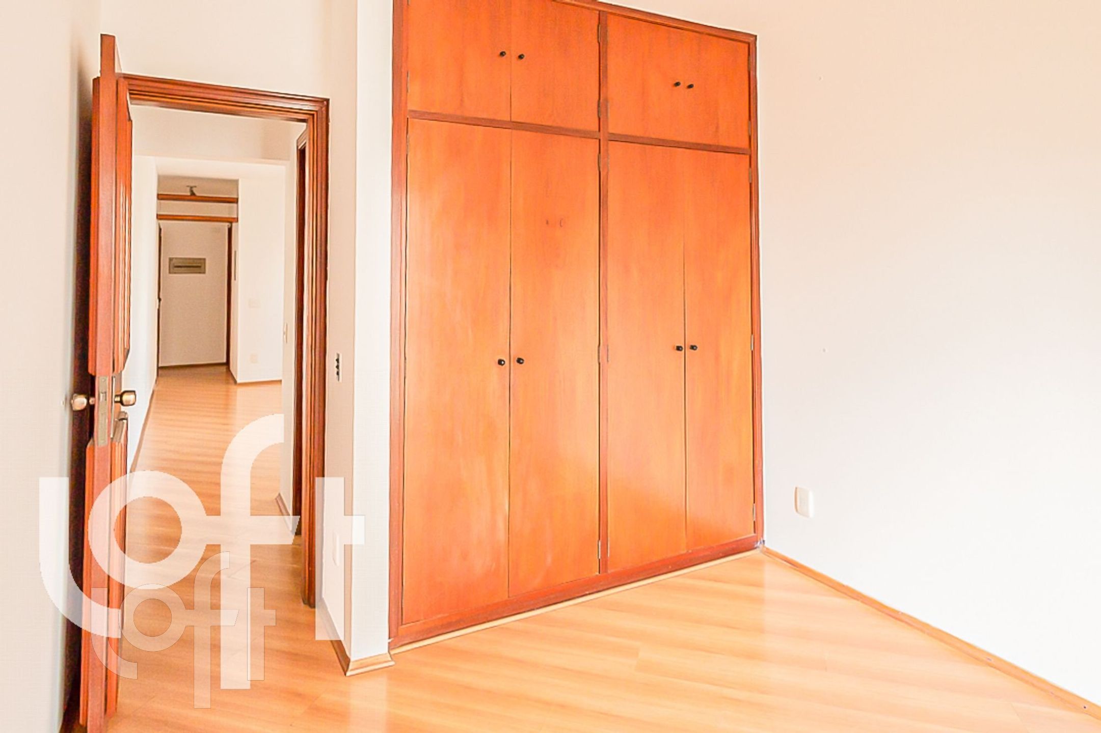 Apartamento à venda com 1 quarto, 43m² - Foto 2