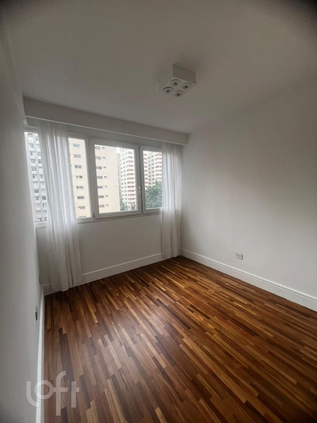 Apartamento à venda com 2 quartos, 107m² - Foto 13