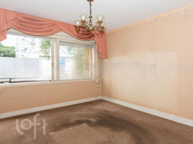 Apartamento com 109m², 3 dormitórios, 1 vaga, Floresta em Porto Alegre