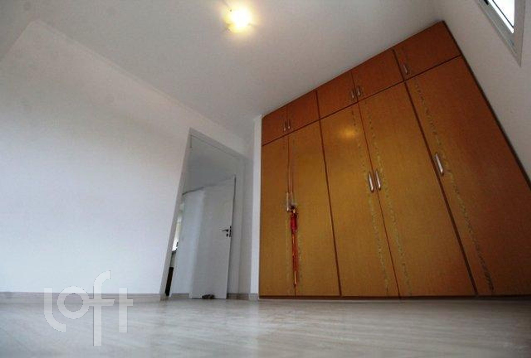 Apartamento à venda com 3 quartos, 142m² - Foto 11