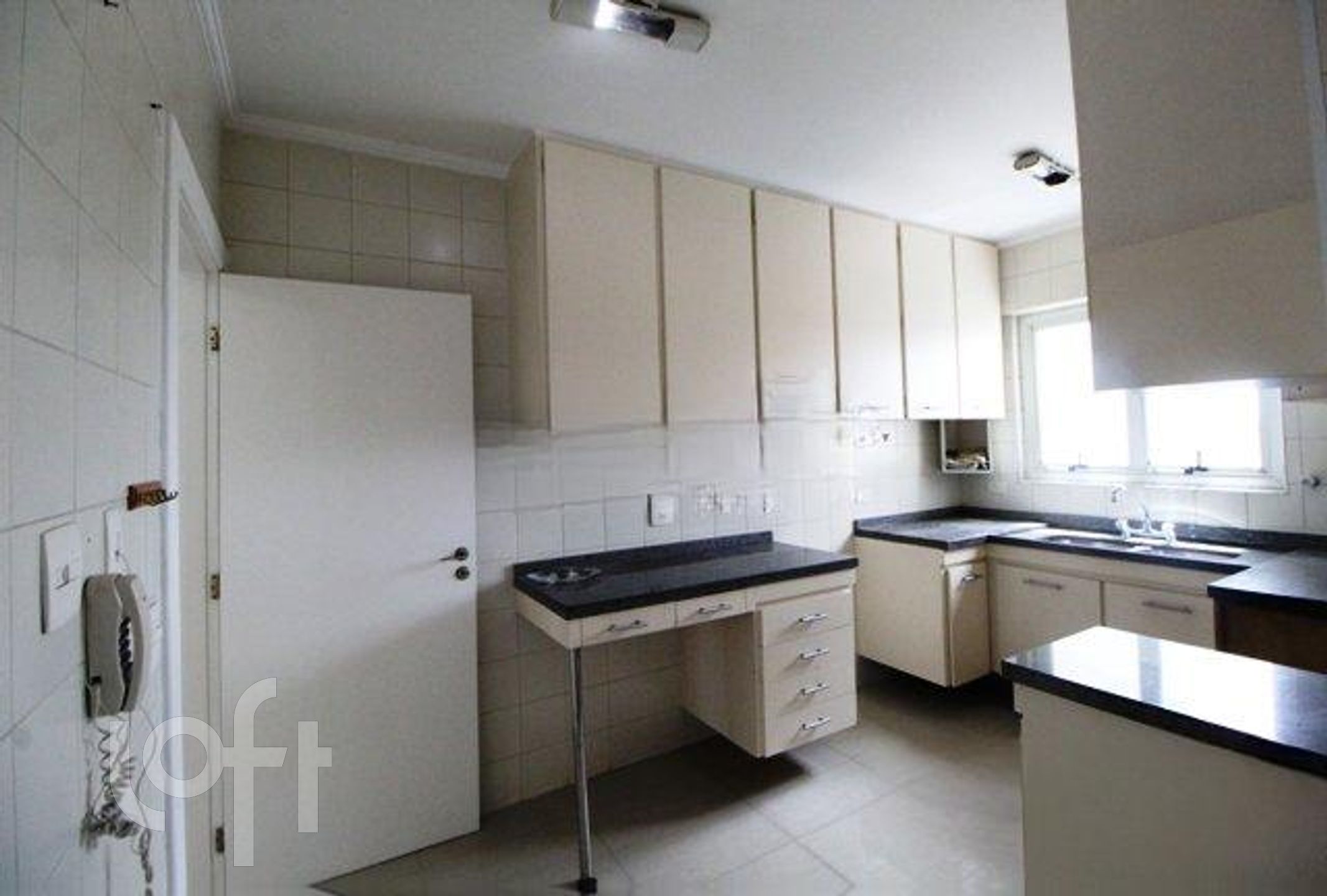 Apartamento à venda com 3 quartos, 142m² - Foto 7