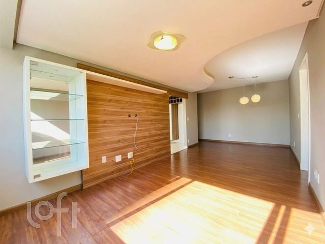 Apartamento com 88m², 3 dormitórios, 1 suíte, 3 vagas, Mont'serrat em Porto Alegre