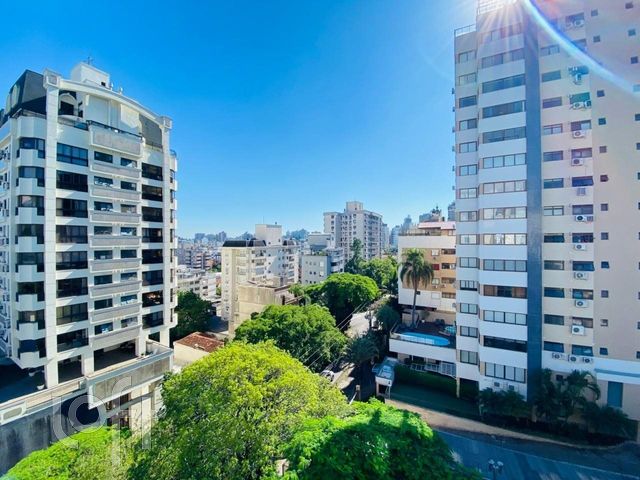 Apartamento com 88m², 3 dormitórios, 1 suíte, 3 vagas, Mont'serrat em Porto Alegre