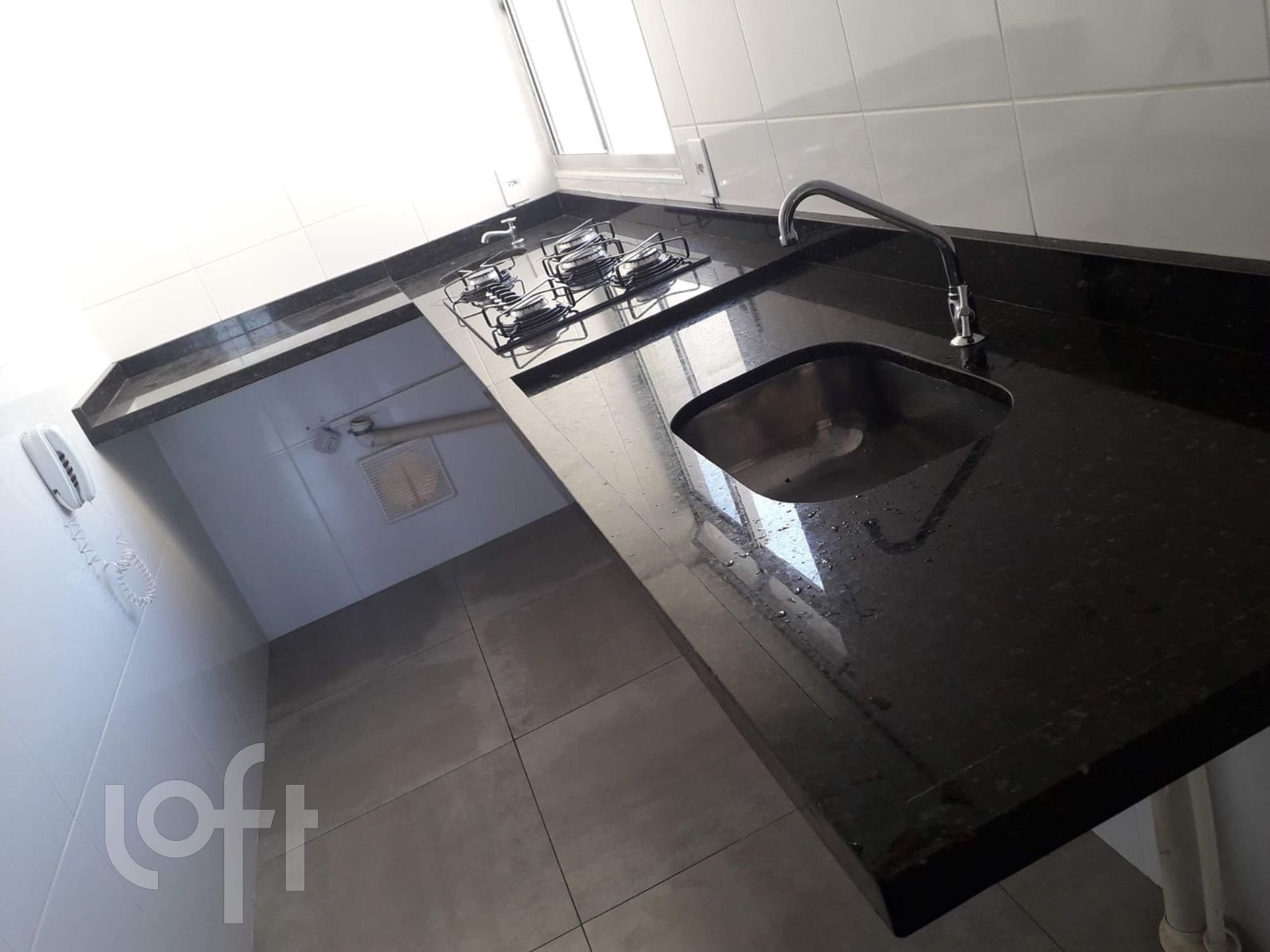 Apartamento à venda com 2 quartos, 40m² - Foto 7