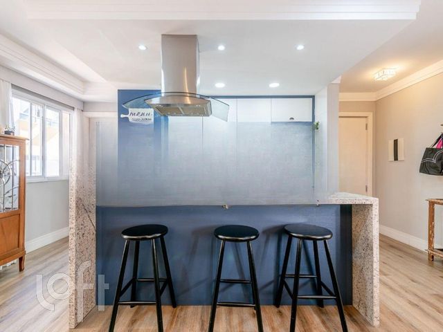 Apartamento com 84m², 2 dormitórios, 1 suíte, 2 vagas, Rio Branco em Porto Alegre