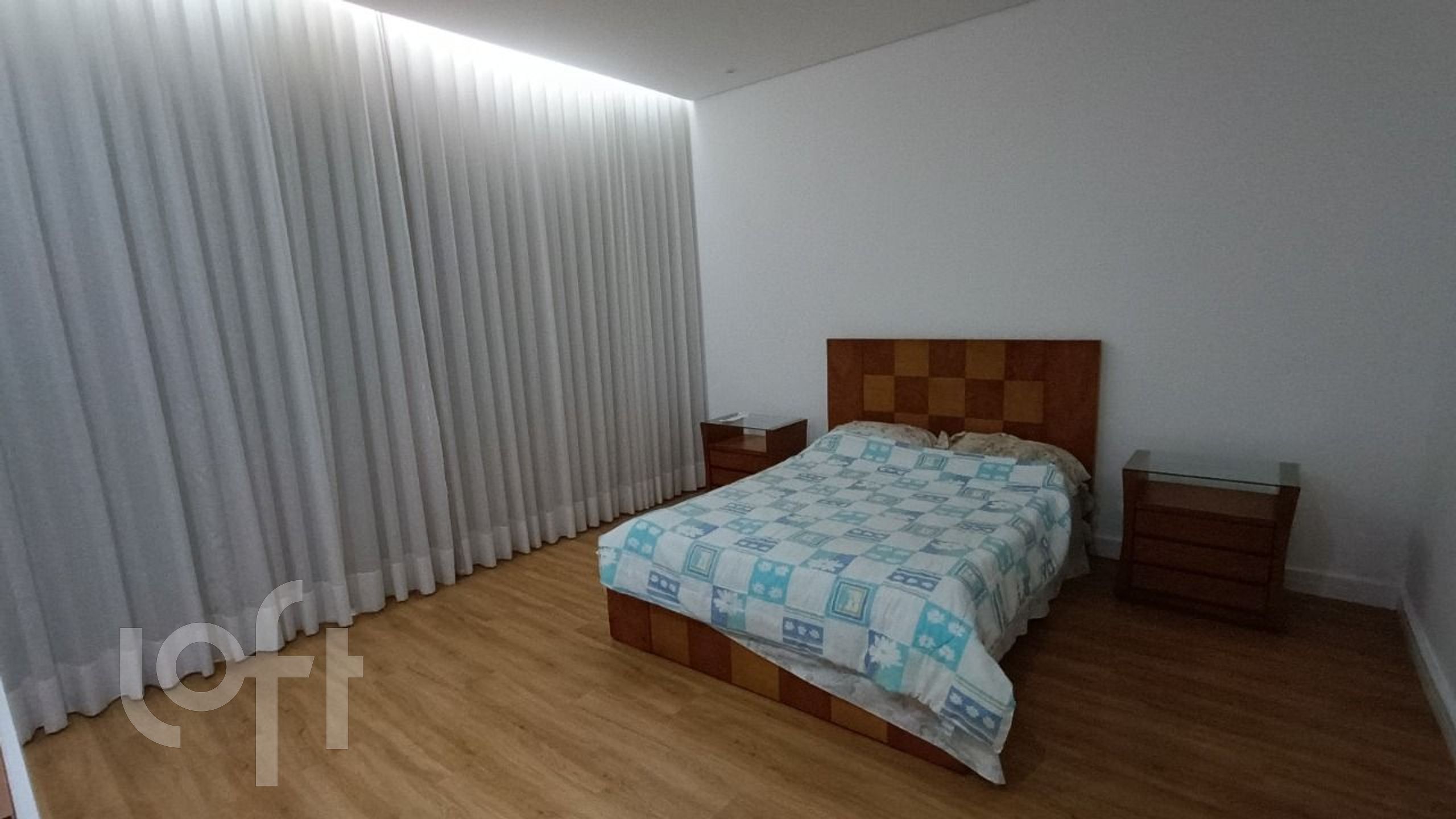 Casa à venda com 6 quartos, 390m² - Foto 4