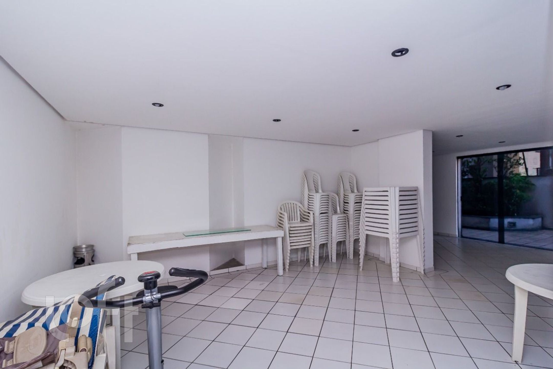 Apartamento à venda com 4 quartos, 226m² - Foto 69