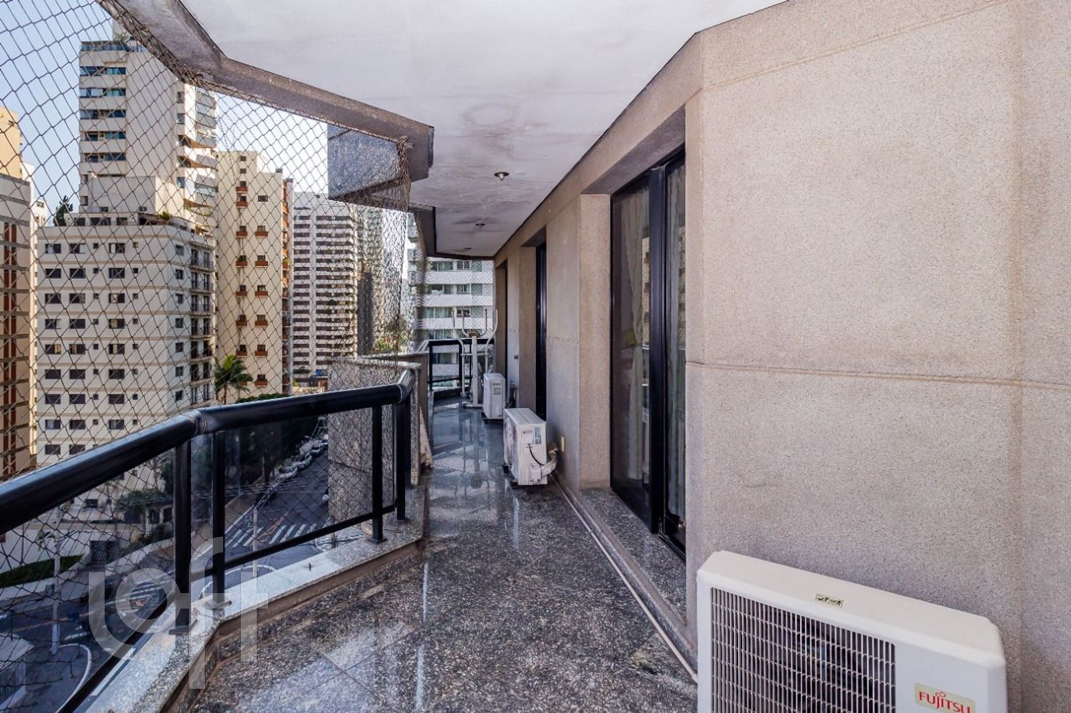 Apartamento à venda com 4 quartos, 226m² - Foto 8