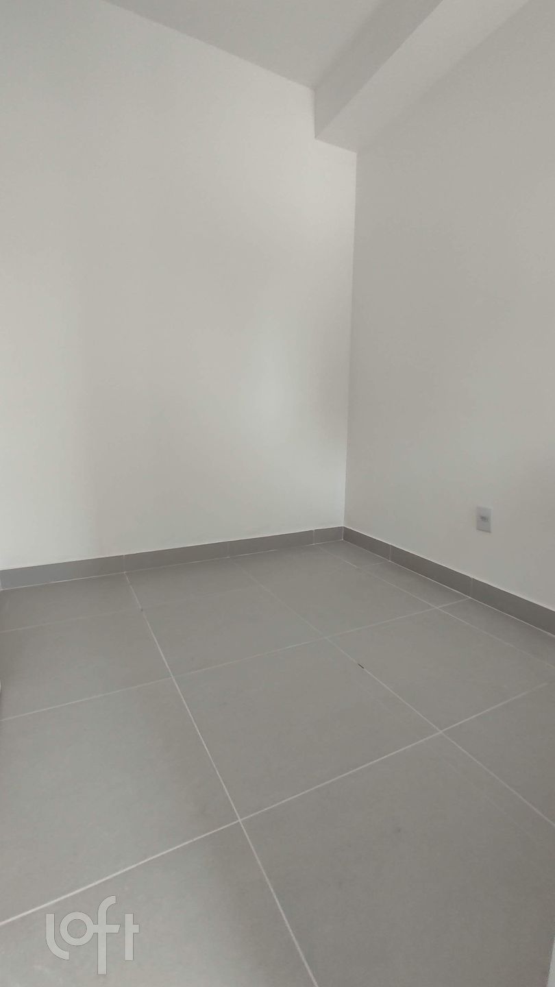 Apartamento à venda com 2 quartos, 37m² - Foto 13