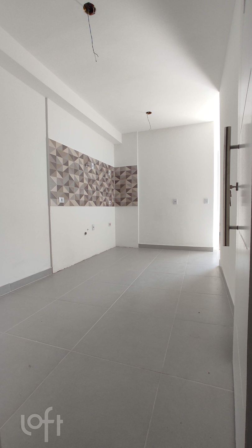 Apartamento à venda com 2 quartos, 37m² - Foto 2