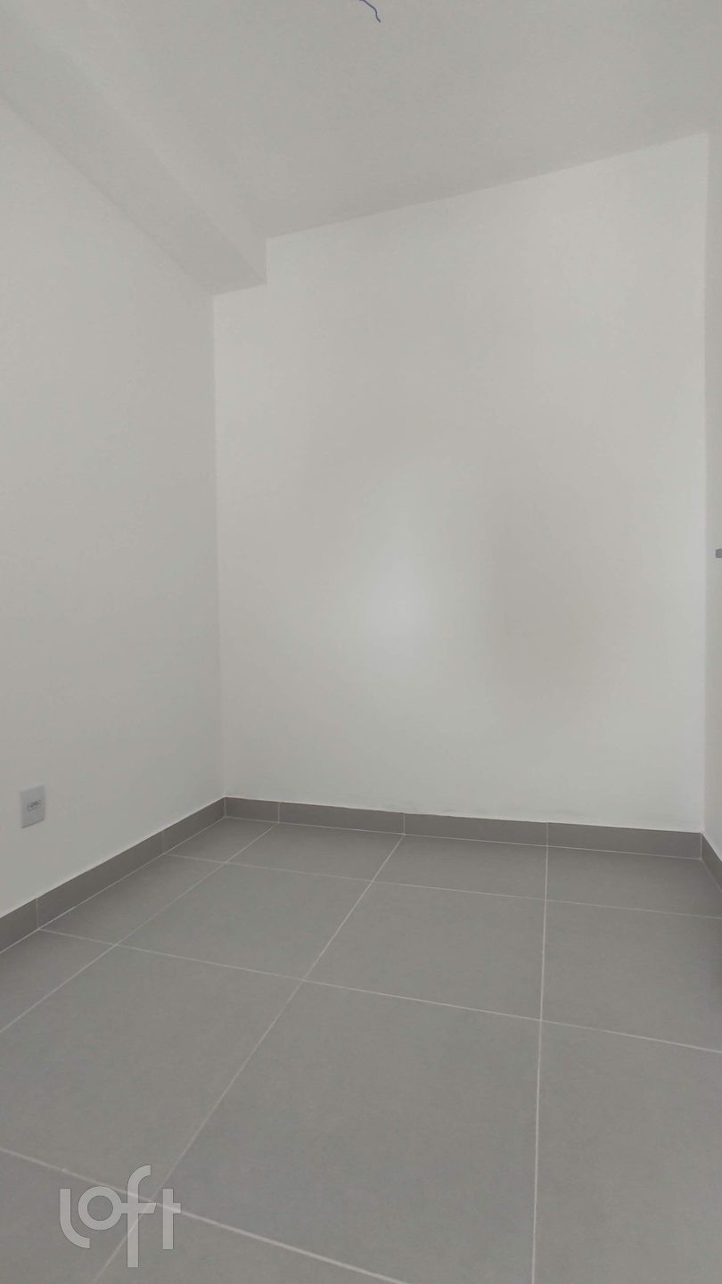 Apartamento à venda com 2 quartos, 37m² - Foto 17