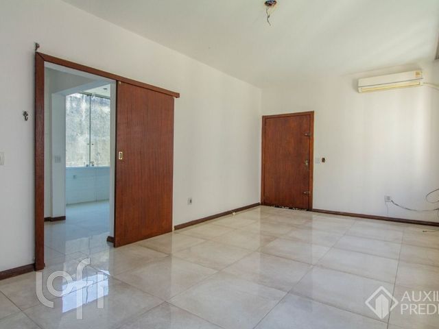 Apartamento com 97m², 3 dormitórios, 1 vaga, Santana em Porto Alegre