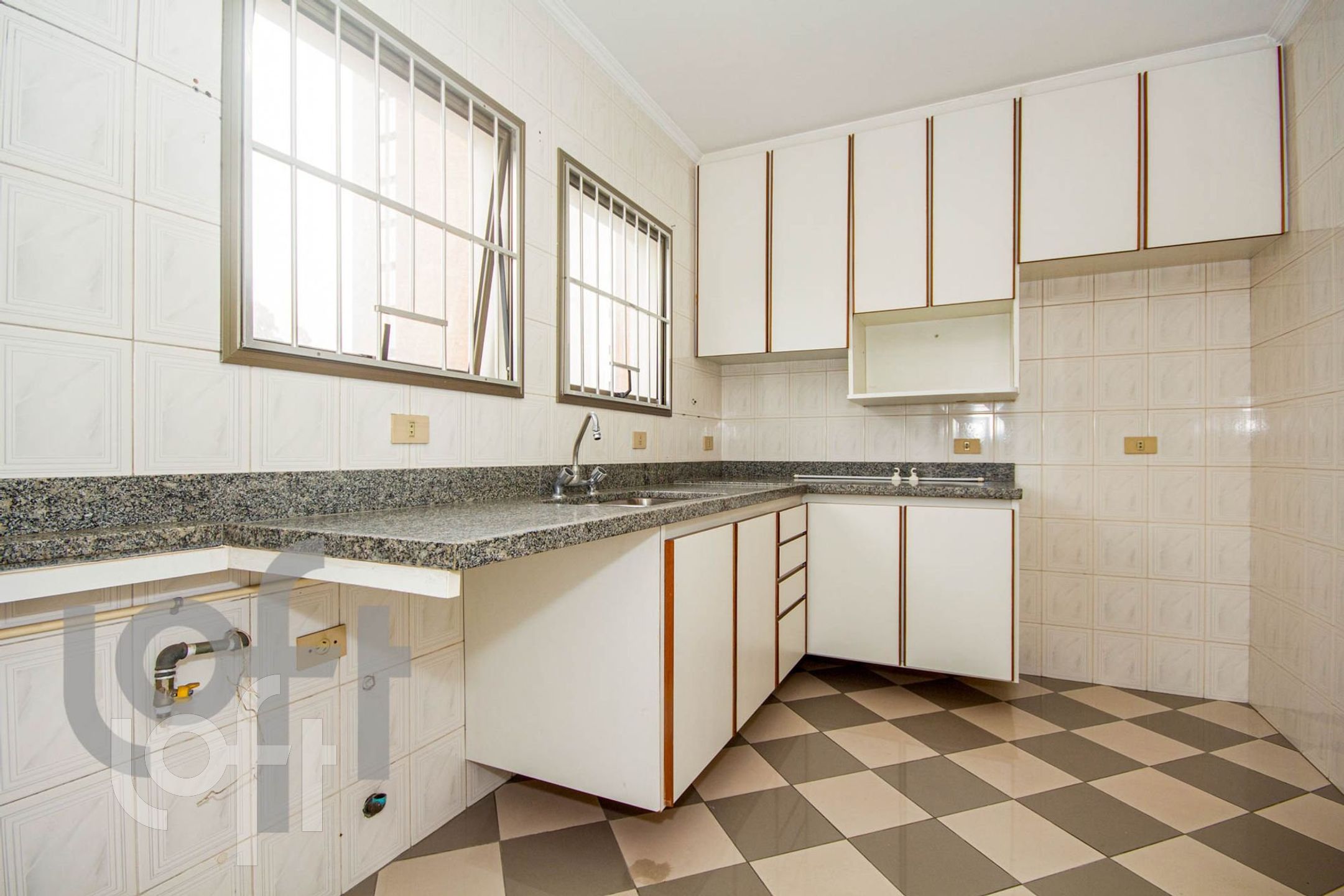 Apartamento à venda com 3 quartos, 200m² - Foto 20