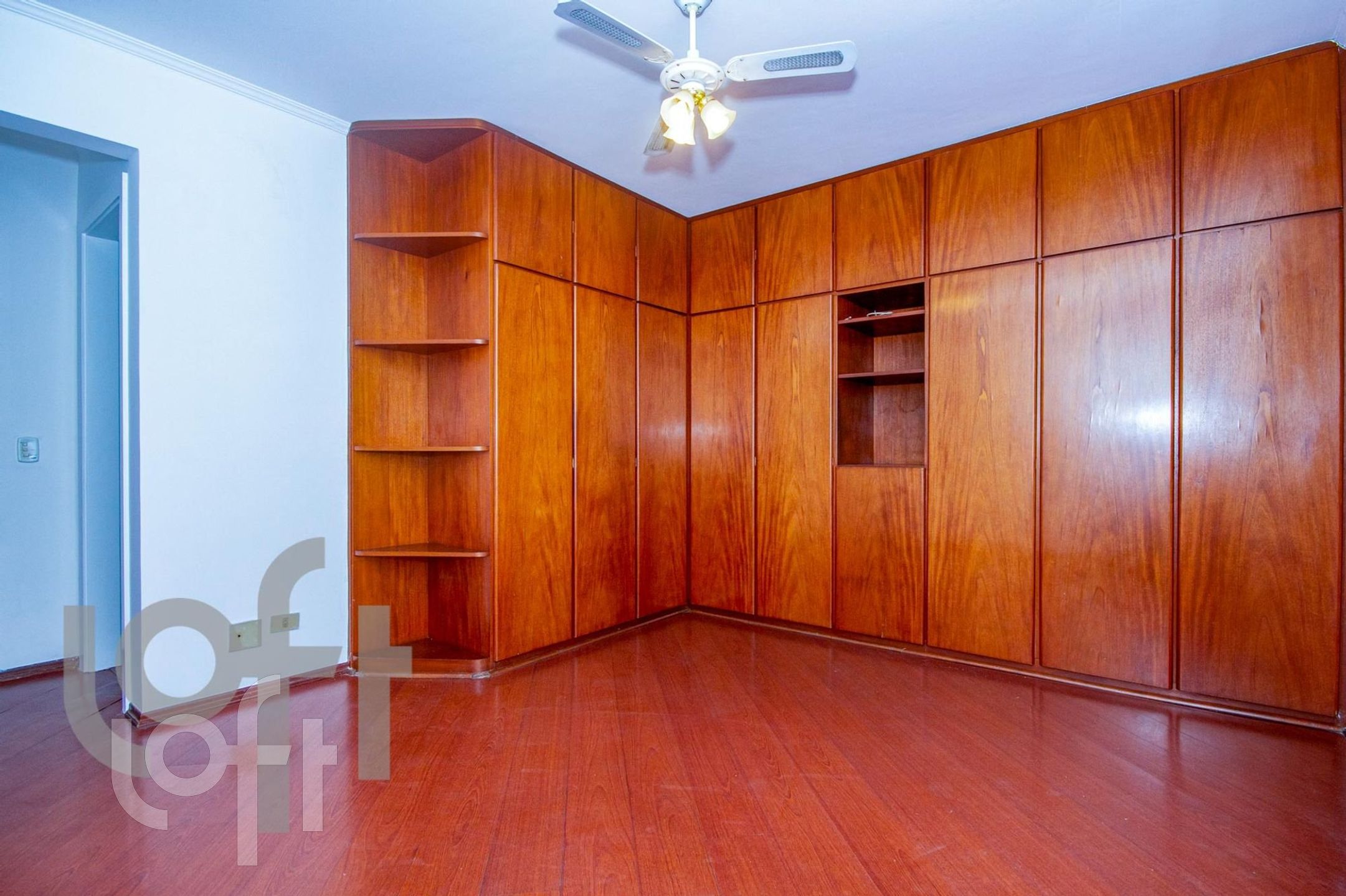 Apartamento à venda com 3 quartos, 200m² - Foto 35