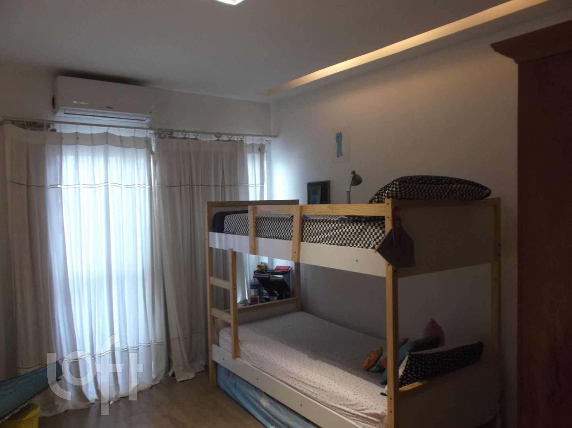 Apartamento à venda com 4 quartos, 181m² - Foto 17