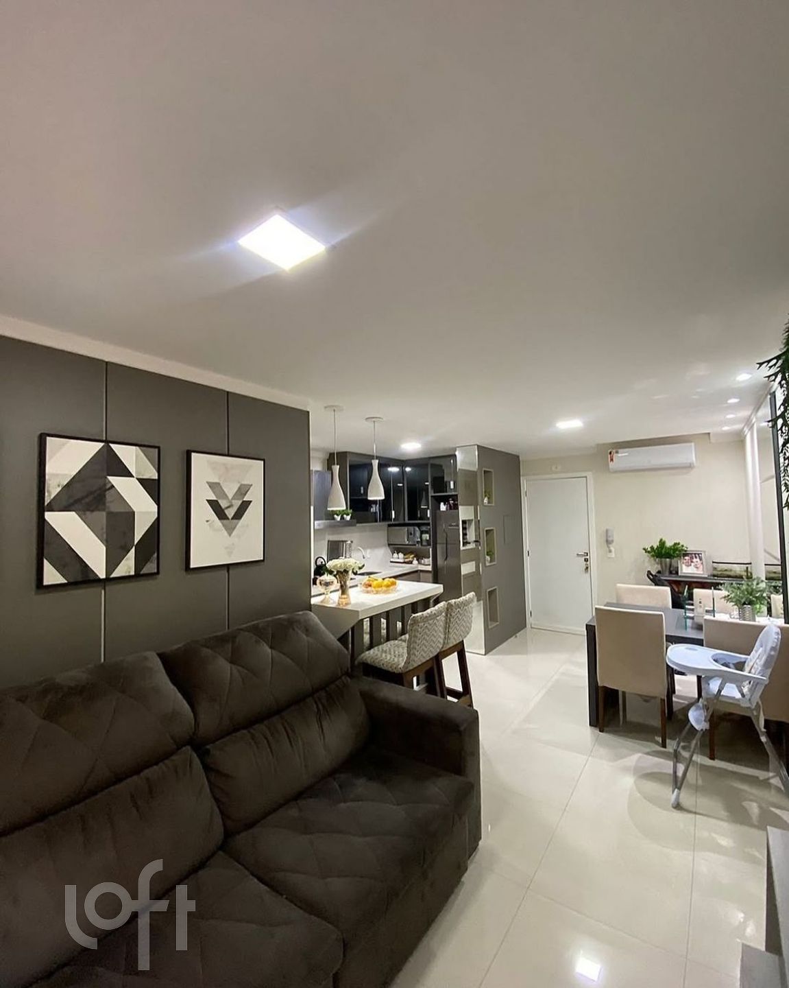 Apartamento à venda em Nações com 129 m², 2 quartos, 1 suíte, 1 vaga