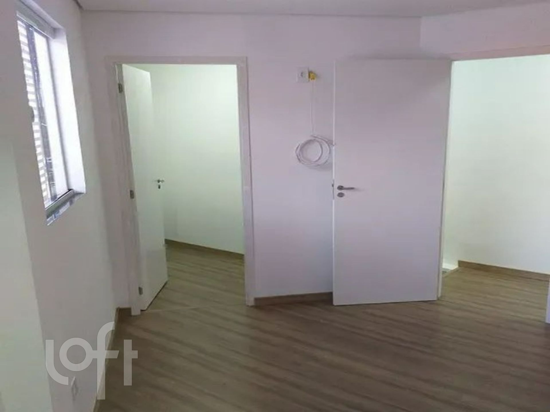 Casa à venda com 2 quartos, 80m² - Foto 1