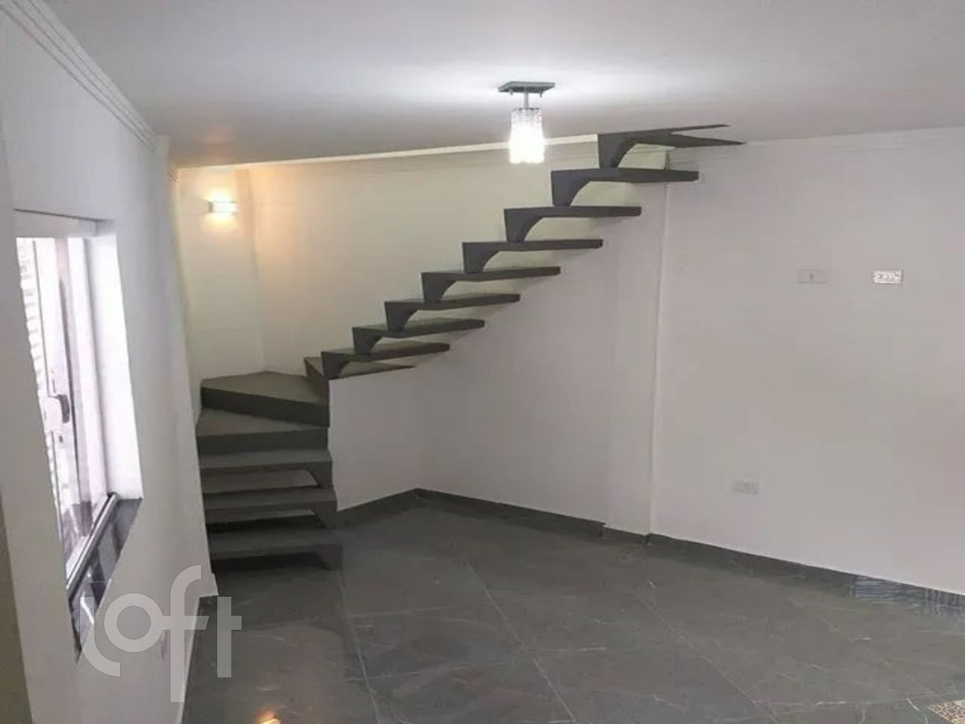 Casa à venda com 2 quartos, 80m² - Foto 3