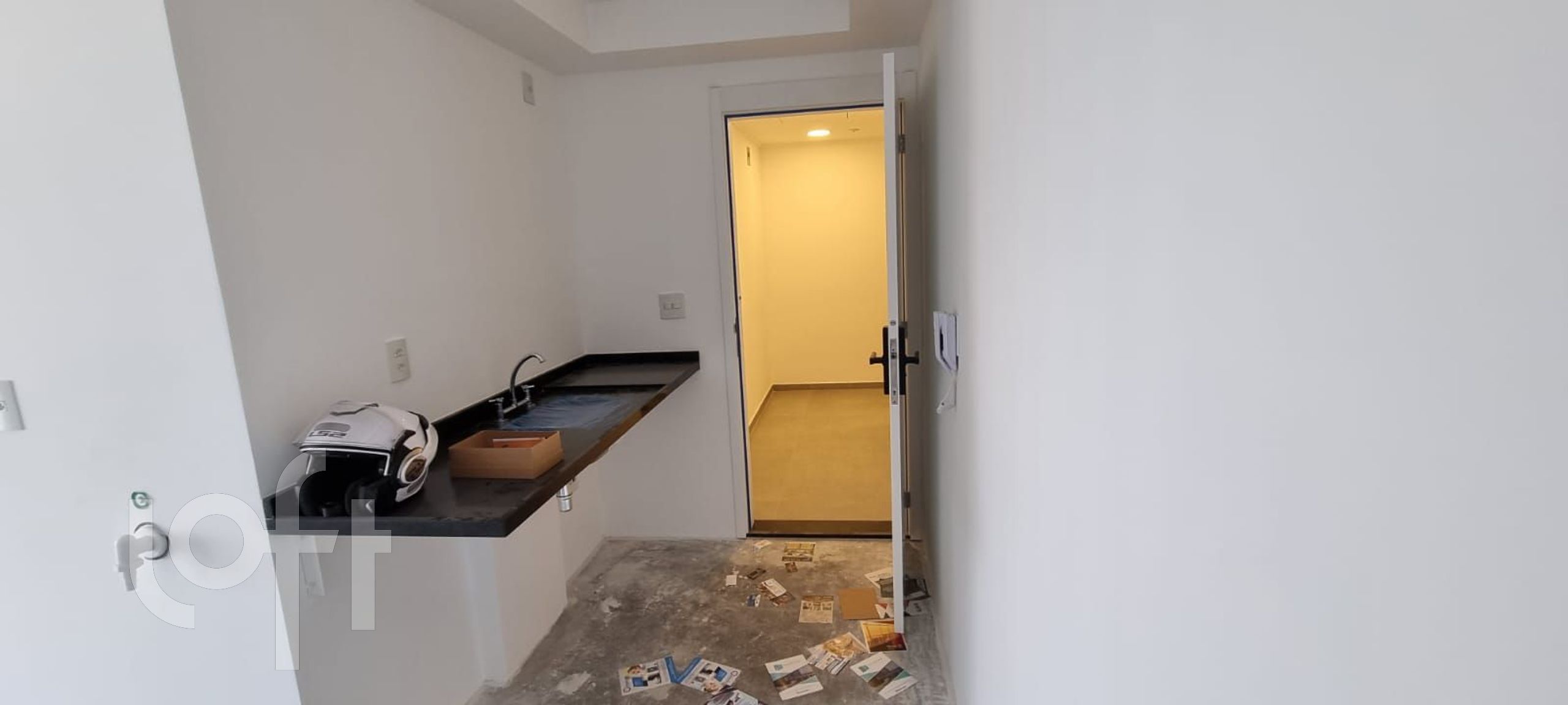 Apartamento à venda com 1 quarto, 29m² - Foto 2