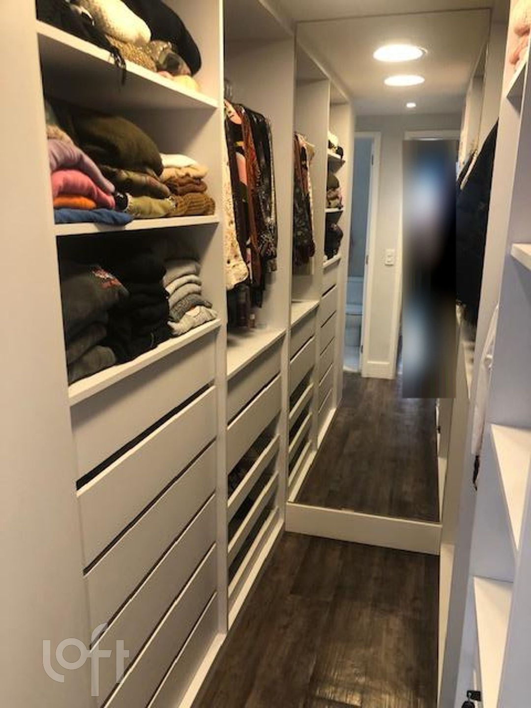 Apartamento à venda com 4 quartos, 245m² - Foto 4