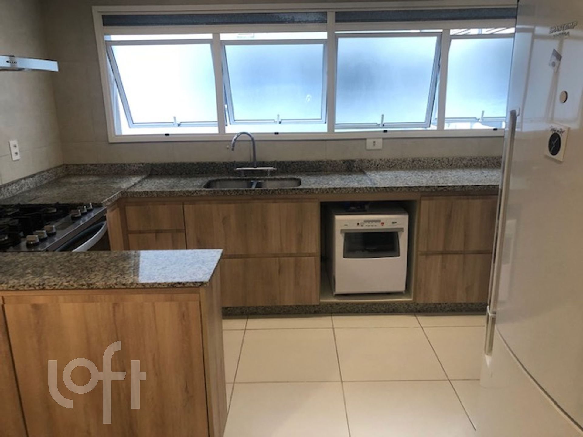 Apartamento à venda com 4 quartos, 245m² - Foto 12