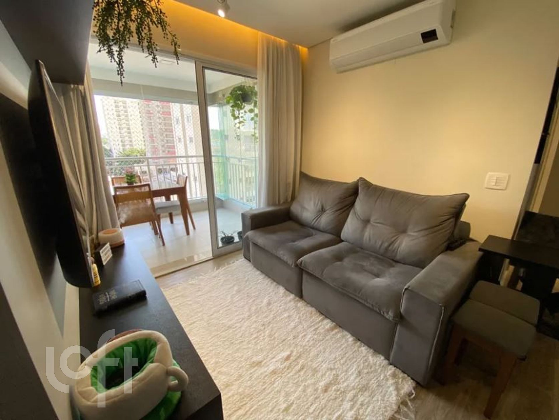 Apartamento à venda em Vila Anastácio com 62 m², 2