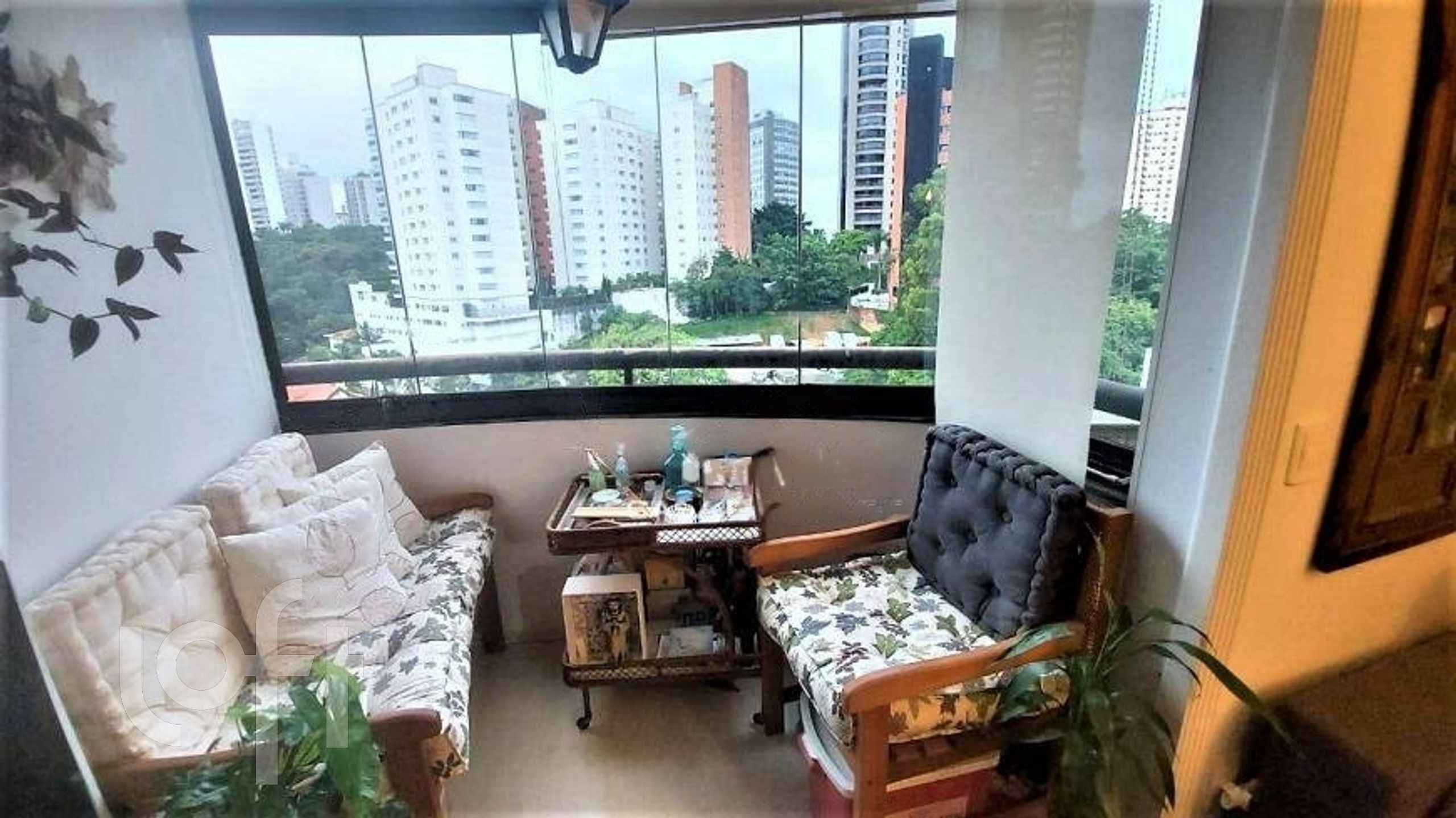 Apartamento à venda com 1 quarto, 35m² - Foto 2