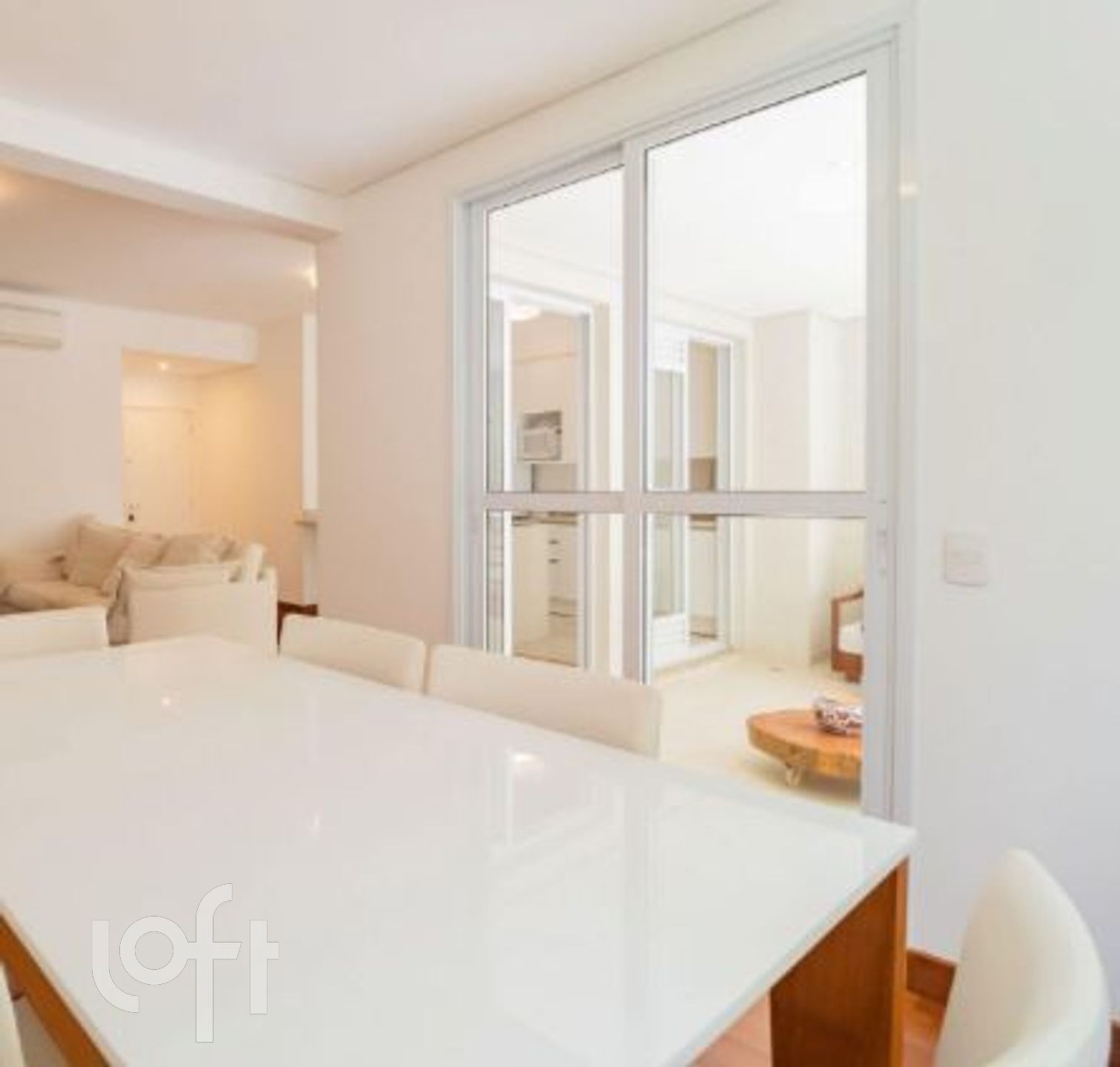 Apartamento à venda com 2 quartos, 112m² - Foto 2