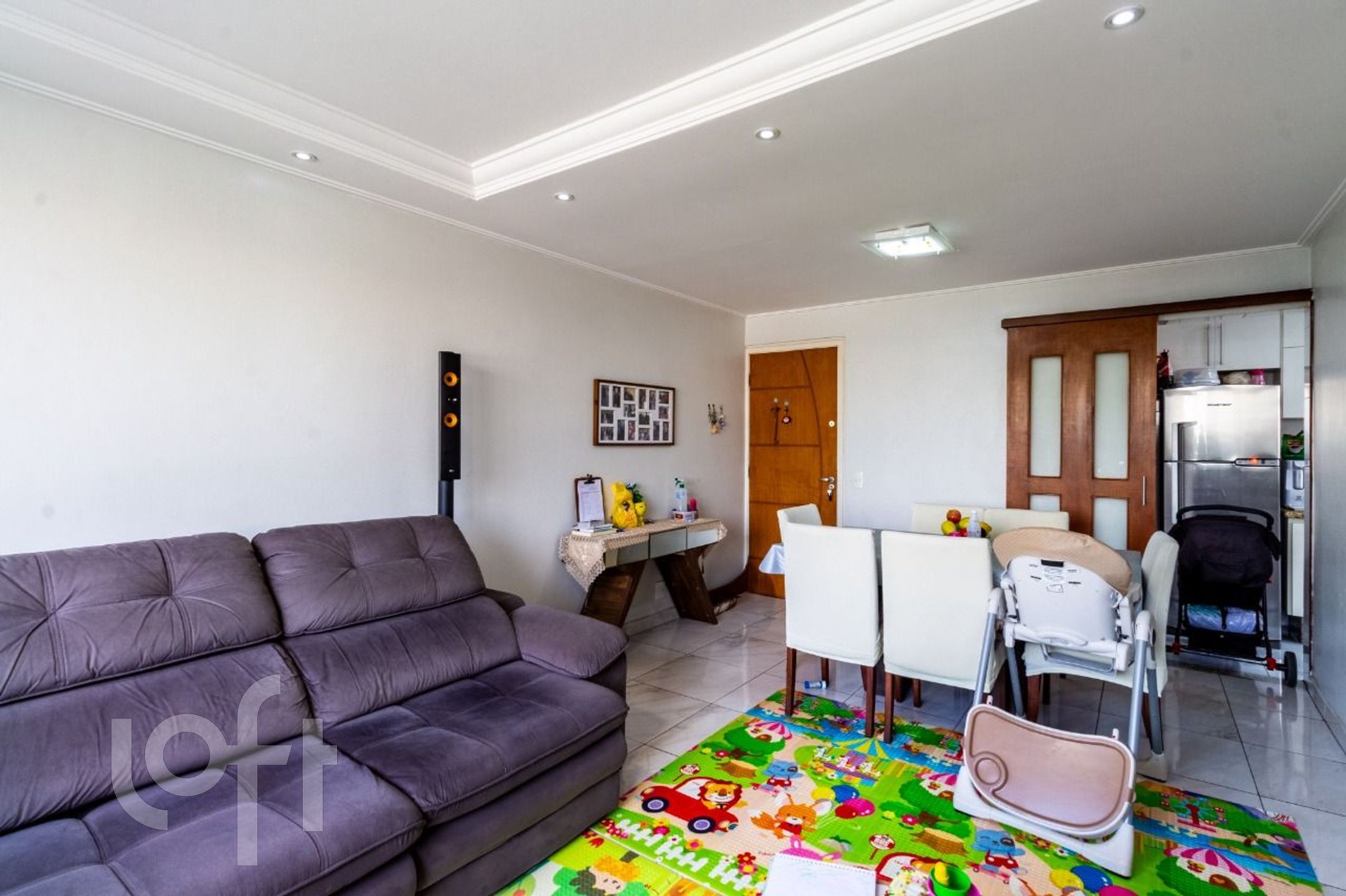 Apartamento à venda com 2 quartos, 78m² - Foto 3