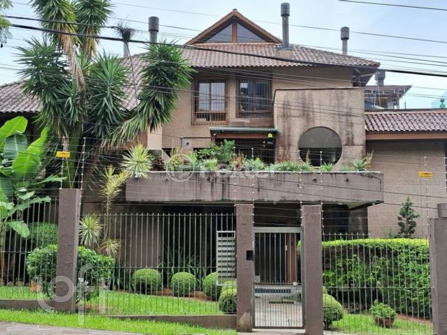 Apartamento com 164m², 3 dormitórios, 2 vagas, Chácara das Pedras em Porto Alegre