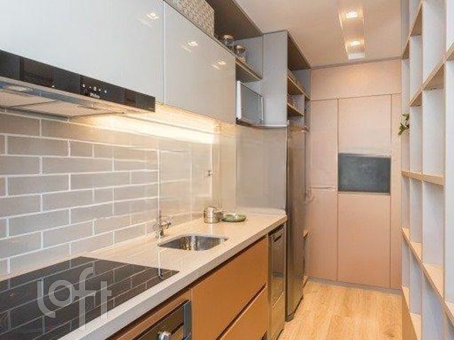 Apartamento com 82m², 3 dormitórios, 1 suíte, 2 vagas, Vila Ipiranga em Porto Alegre