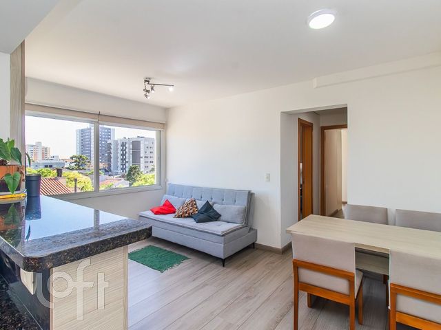 Apartamento com 62m², 2 dormitórios, 1 suíte, 2 vagas, Higienópolis em Porto Alegre