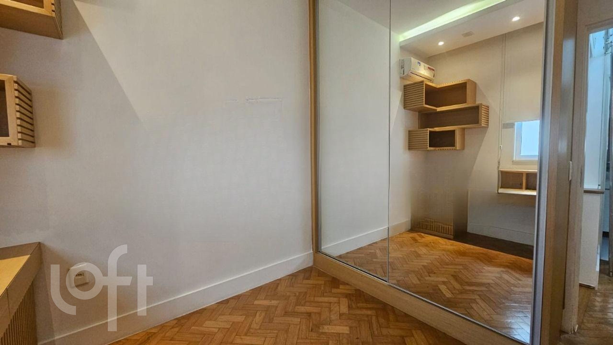 Apartamento à venda com 2 quartos, 61m² - Foto 7