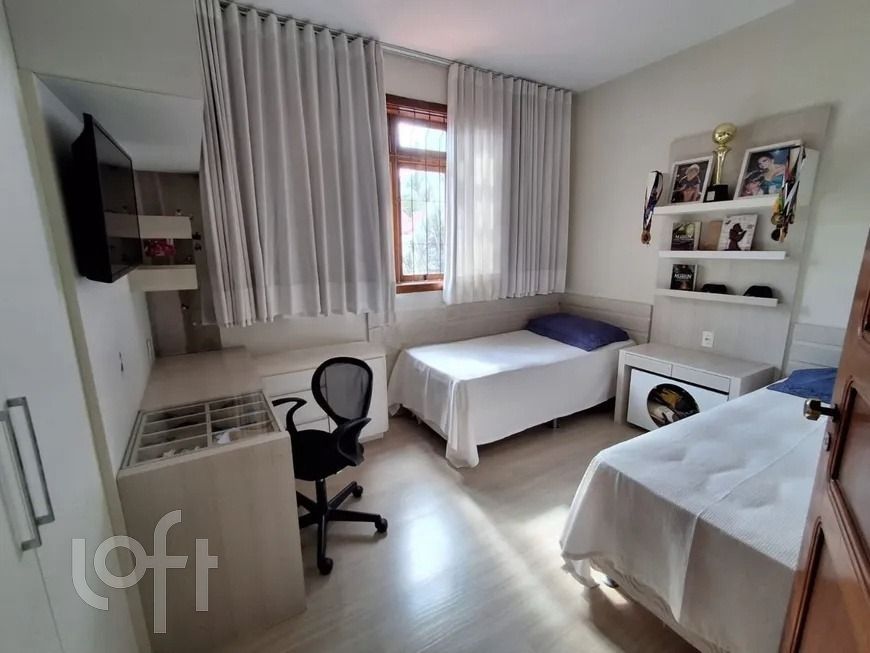 Casa à venda com 5 quartos, 360m² - Foto 12