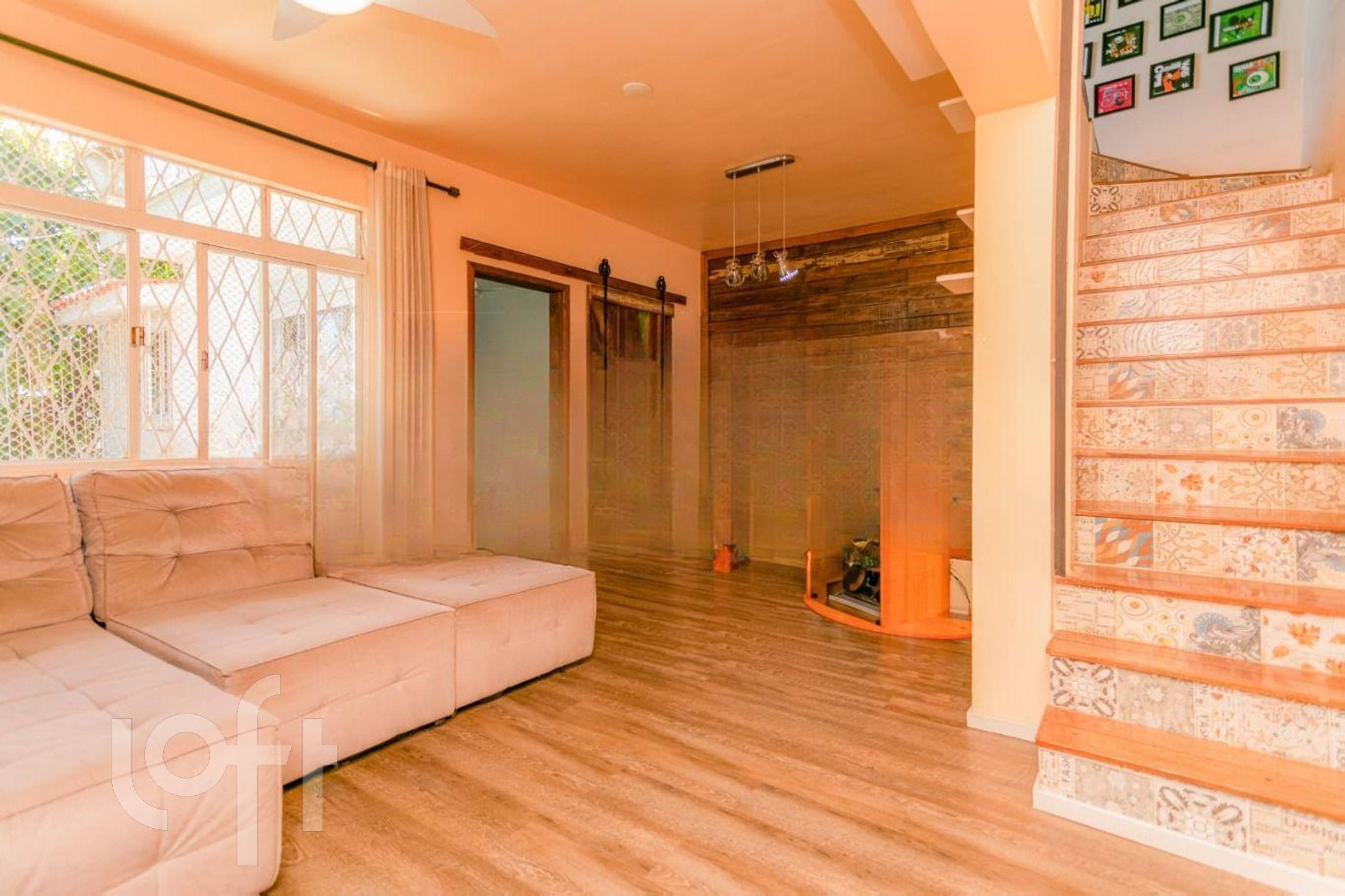 Casa com 213m², 3 dormitórios, 2 suítes, 1 vaga, Chácara das Pedras em Porto Alegre