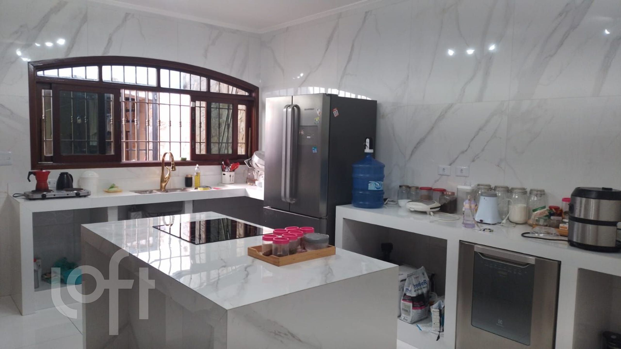 Casa à venda com 3 quartos, 250m² - Foto 3