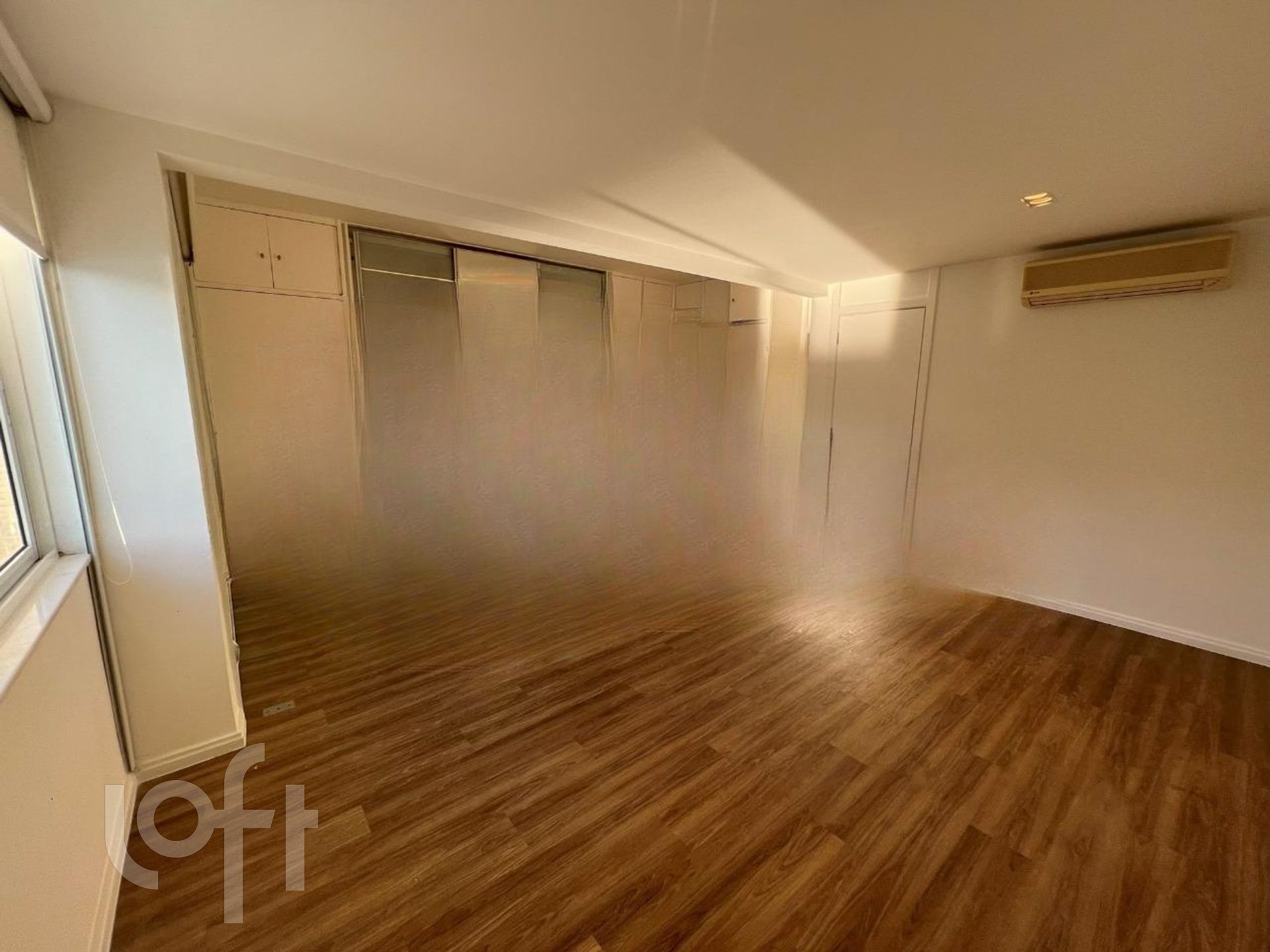 Apartamento à venda com 3 quartos, 170m² - Foto 7