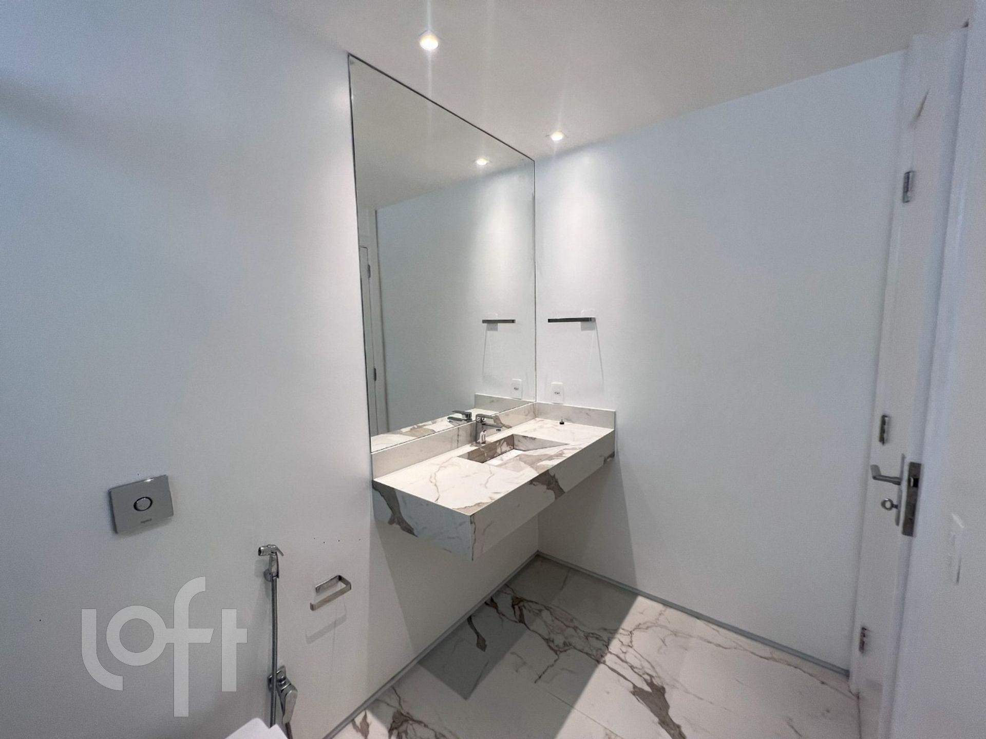 Apartamento à venda com 3 quartos, 170m² - Foto 19